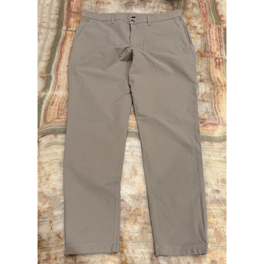 Lululemon Men's Casual Chino‎ Paints Beige Slim Fit Flat Front Straight Size 34